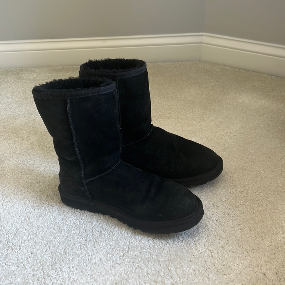 Ugh Short Boot